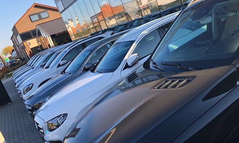 Altijd voldoende wagens op voorraad.